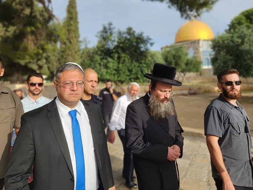 בן גביר עולה להר הבית
