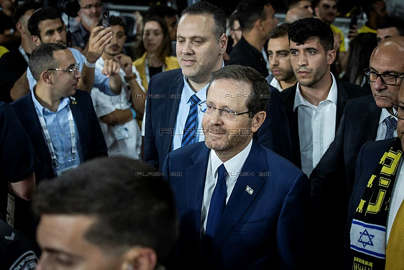 נשיא המדינה יצחק הרצוג ושר התרבות והספורט מיקי זוהר