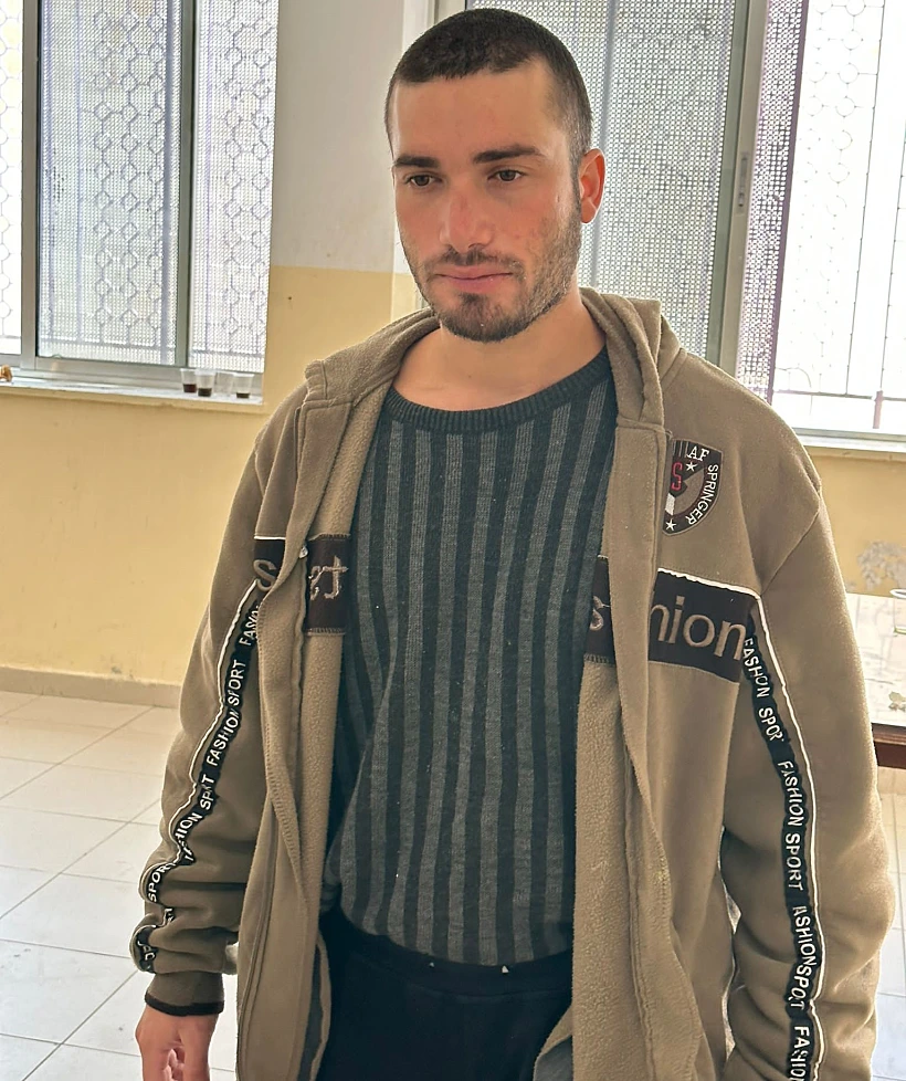 אחת התמונות של שלום רוטבן ששלח הסטודנט לסיעוד לאימו כדי שתזהה אותו