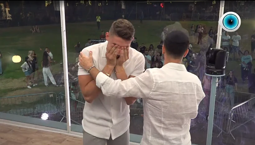 בן נשבר ואלון מחבק אותו, השלט הגדול האח הגדול עונה 5