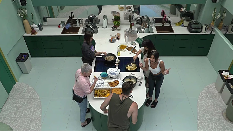 שי גל לרה ספיר ועידן האח הגדול עונה 5