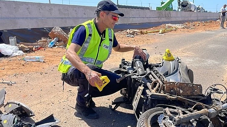 זירת התאונה - האופנוע ההרוס