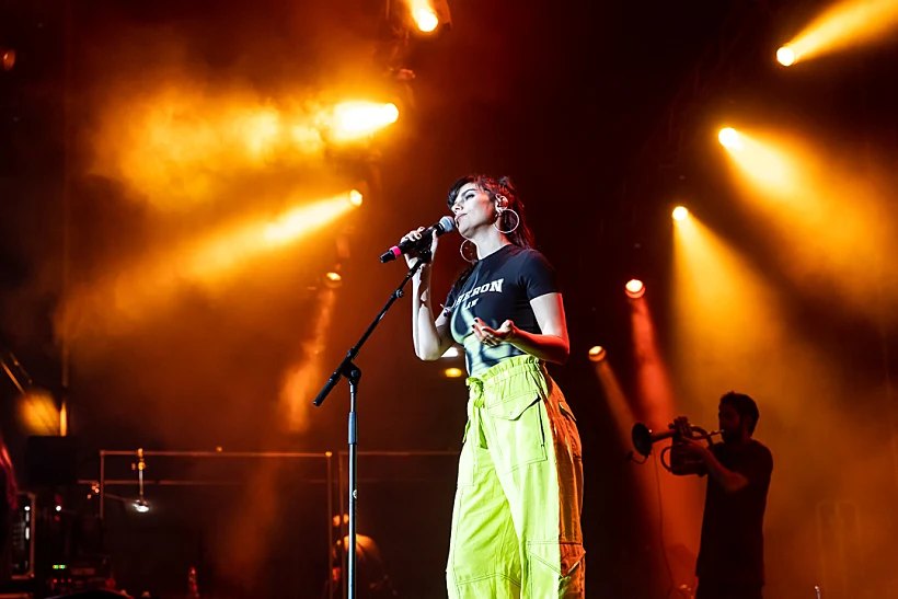 יסמין מועלם בפסטיבל גלגלייב