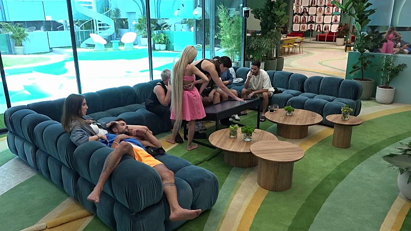 האח הגדול עונה 5, שניר, מאיה, סתיו, לרה, גל, שי, אלון