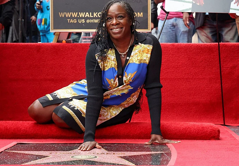 כוכב לטופאק, שדרת הכוכבים