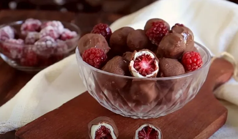 פראנוי, פטל מצופה שוקולד