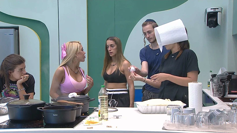 האח הגדול עונה 5. גל, יענקי, יובל מעתוק, סתיו וספיר