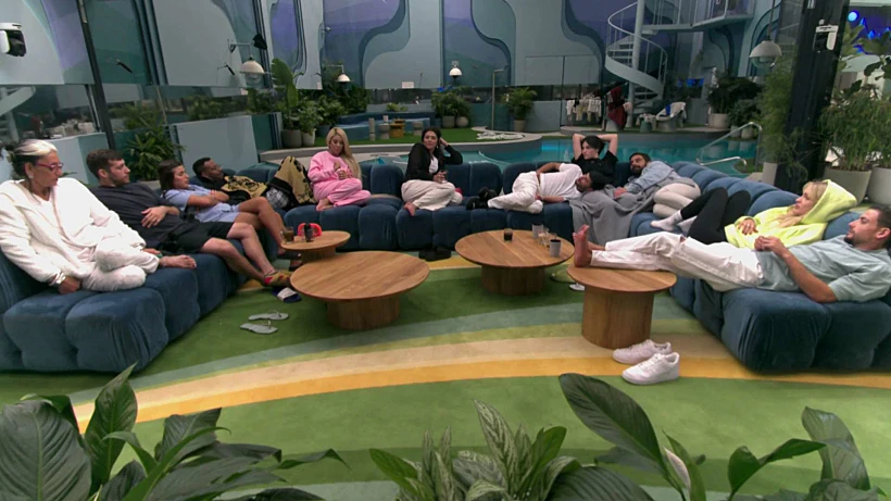 אלון, שניר, אתי, ניקול, גיא, סתיו, עידן, שי, לין, אברהם, ספיר, האח הגדול