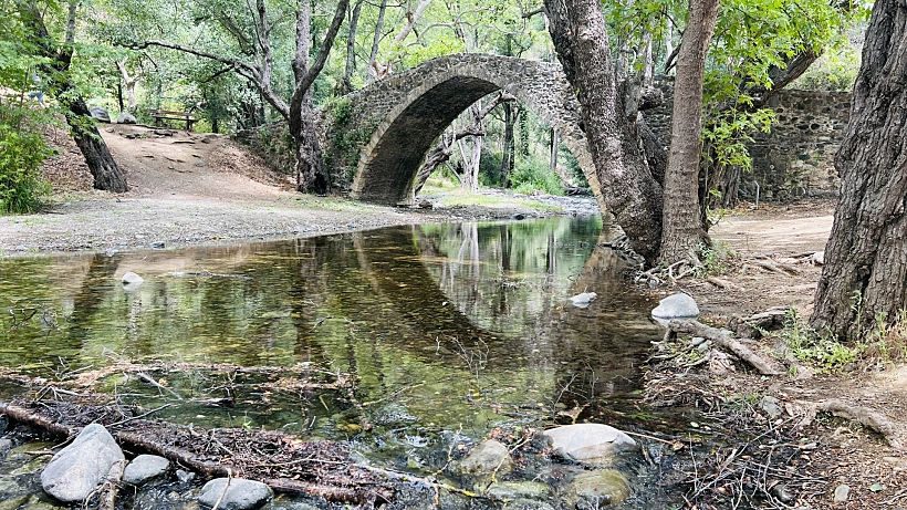הגשר הוונציאני, הרי הטרודוס