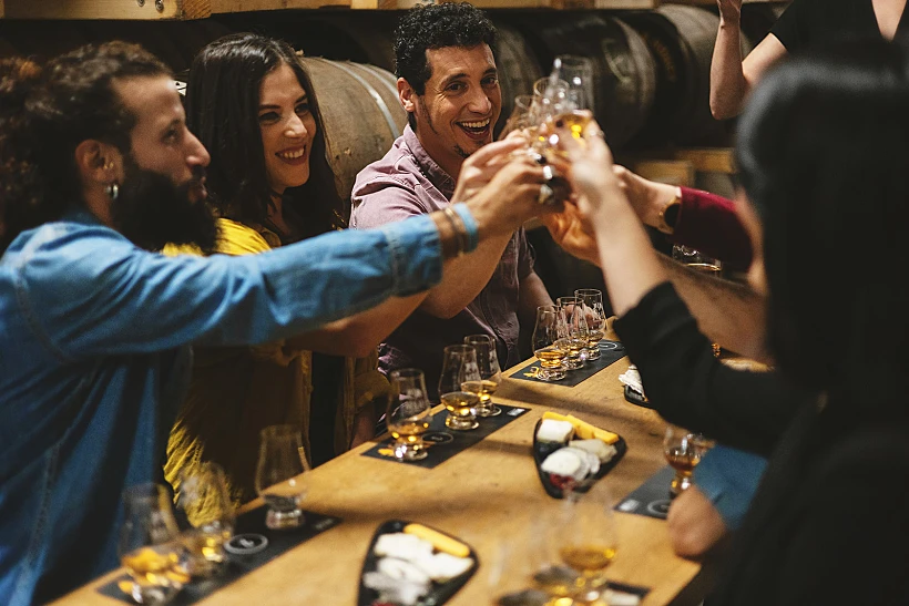 סדנת וויסקי וגבינות, מילק אנד האני