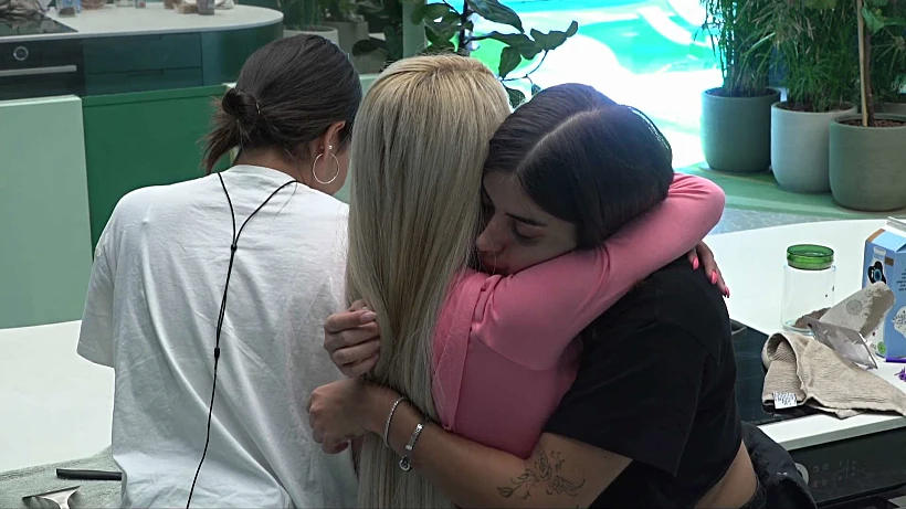 האח הגדול עונה 5, ספיר וסתיו