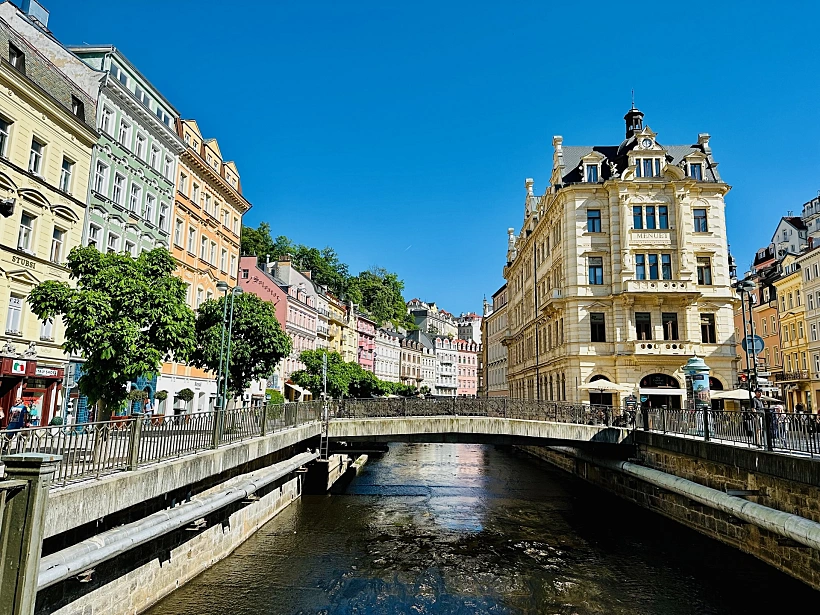 קרלובי וארי