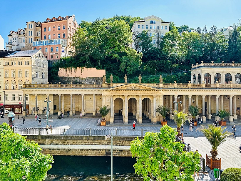 קרלובי וארי