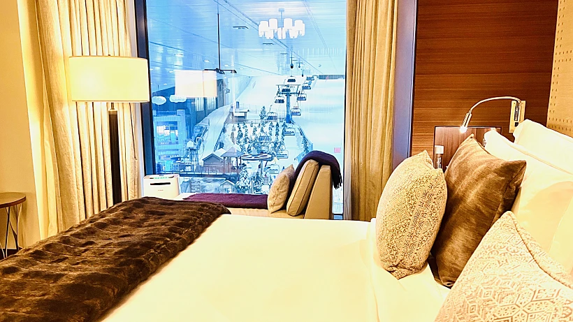 בקתת שלה עם נוף למדרונות מלון קמפינסקי הסקי