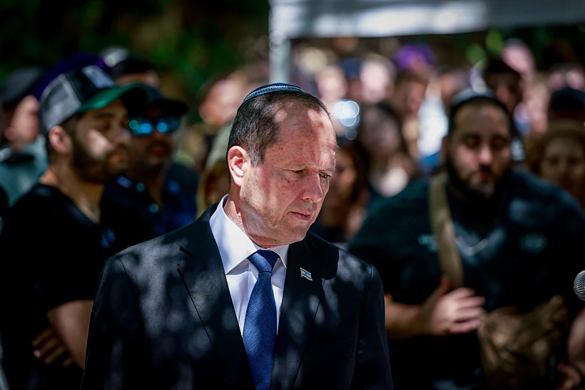 השר ניר ברקת הלווייתו של סמ''ר שילה אמיר שנהרג בפיגוע ליד קדומים