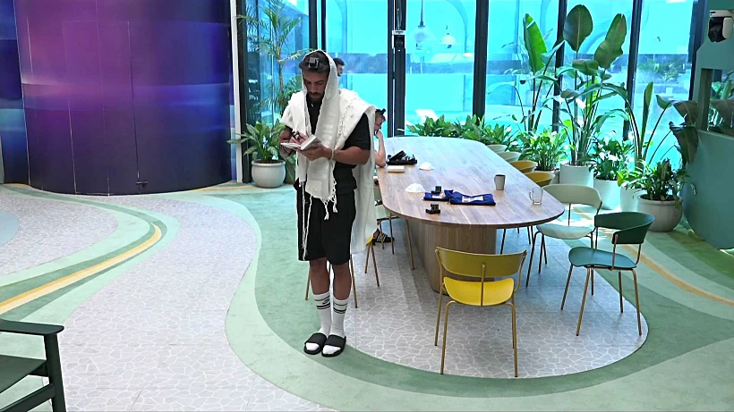 האח הגדול. אורי