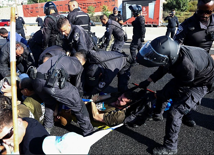 עימותים ומעצרים במחלף חמד