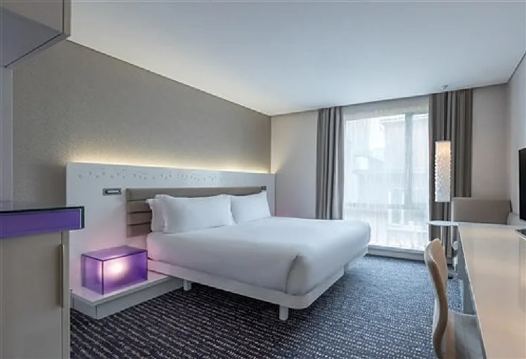 חדר סטנדרטי במלון מוריסון