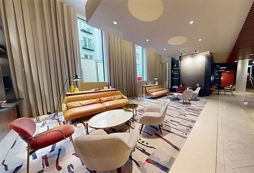 הלובי במלון מוריסון