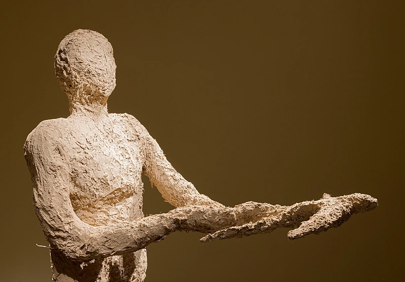 דבר עצים ולחישת אבנים, ענת פרופר גולדנברג