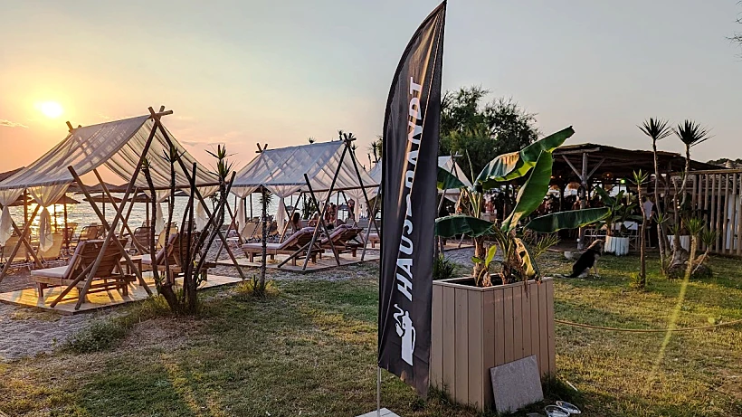 חוף מונוליטי