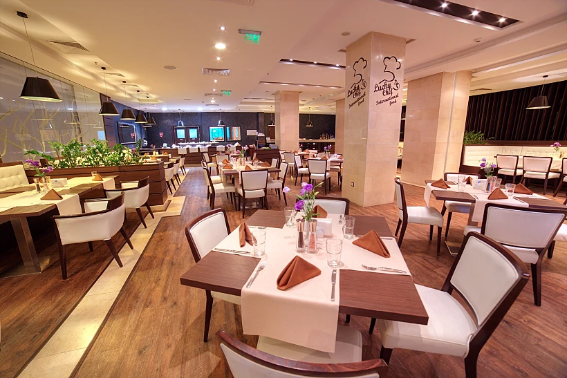 מסעדת טחיני הכשרה הראשונה בורנה