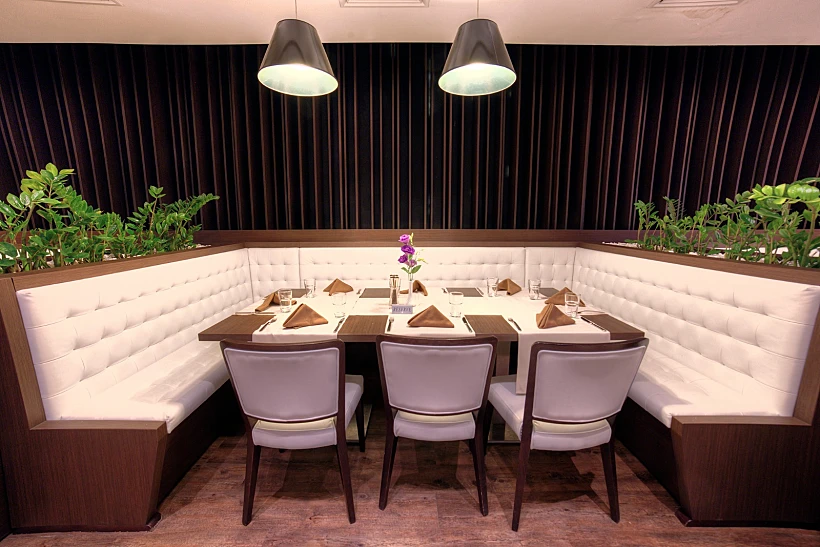 מסעדת טחיני הכשרה הראשונה בורנה