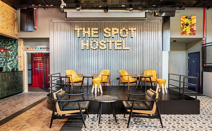 ספוט הוסטל תא