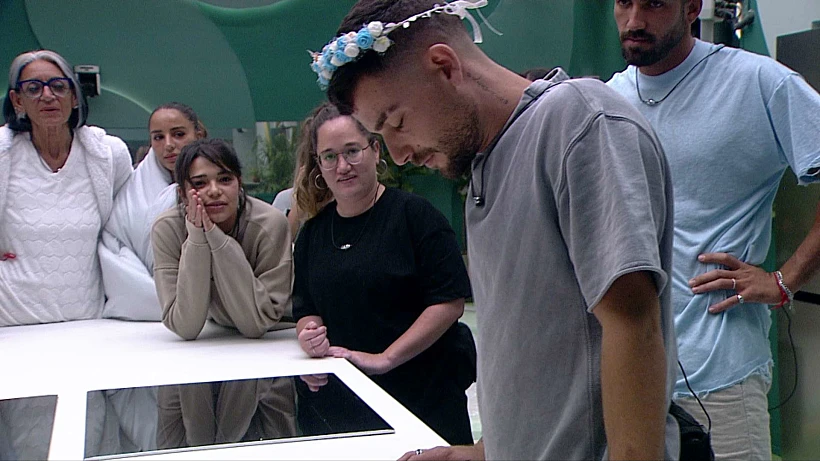 האח הגדול. שניר, אורי כהן, ריקי, שיר, שי ואתי