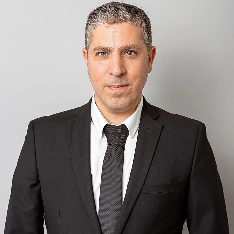 עו''ד תום רוזנברג