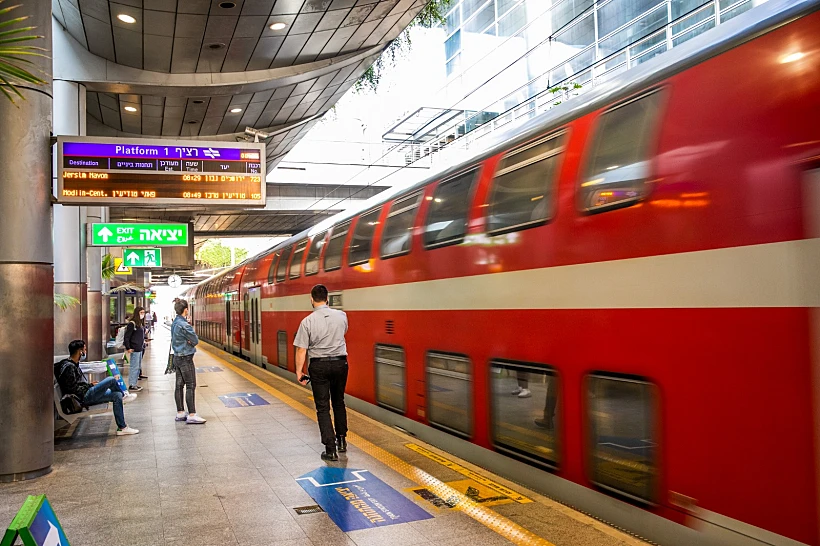 רכבת ישראל נתב"ג תחנת הרכבת בנמל