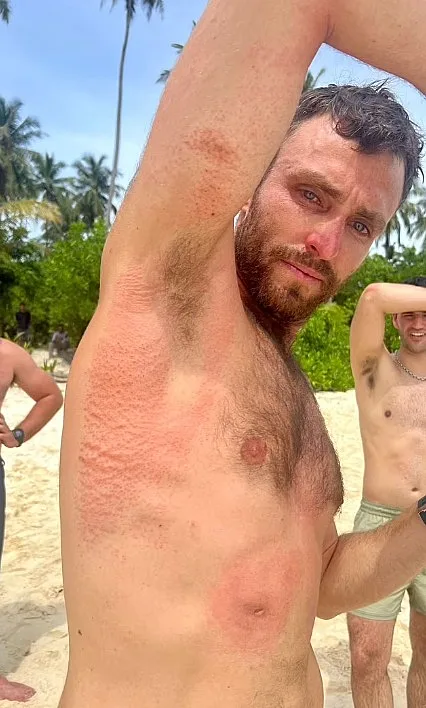 אליוט פוט, אחד מהגולשים שנמצא בלב הים