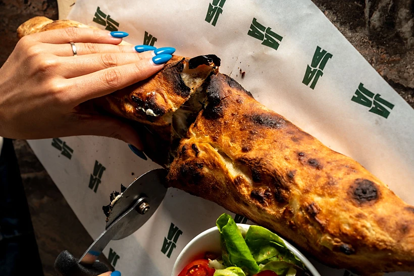 פיצה ג'הג'ה, פיצה jaja