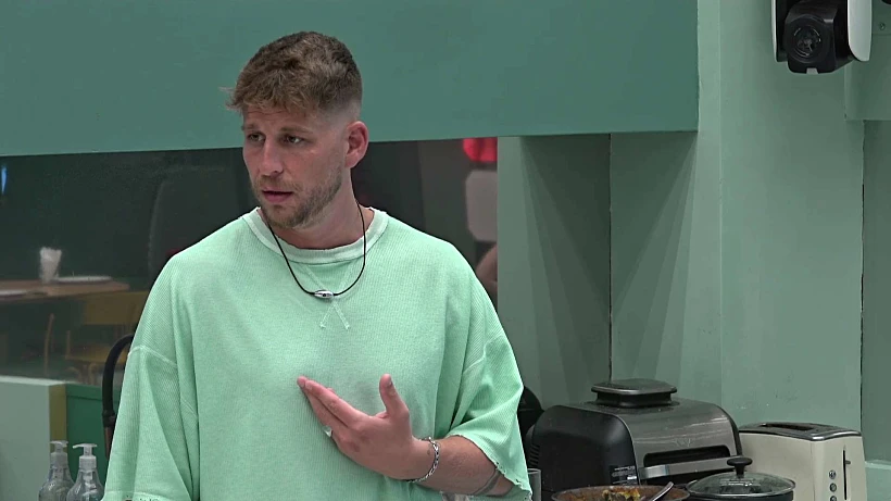 האח הגדול עונה 5, אורי