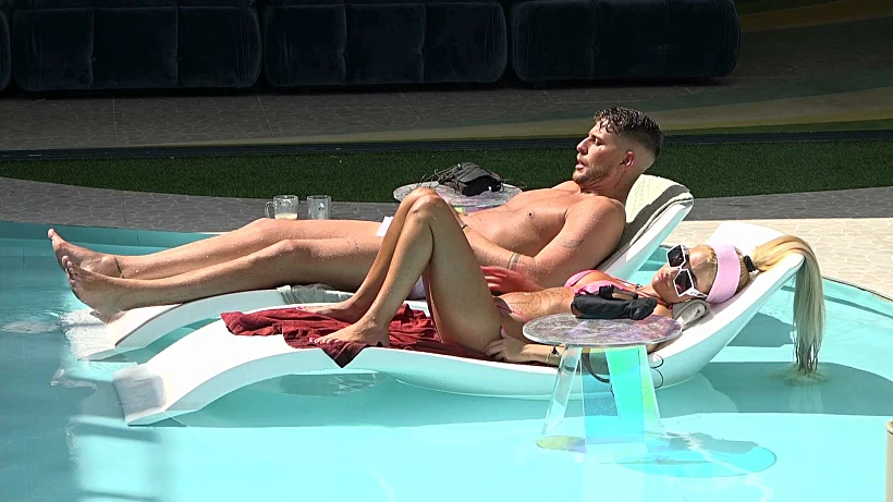 האח הגדול עונה 5, אורי וסתיו