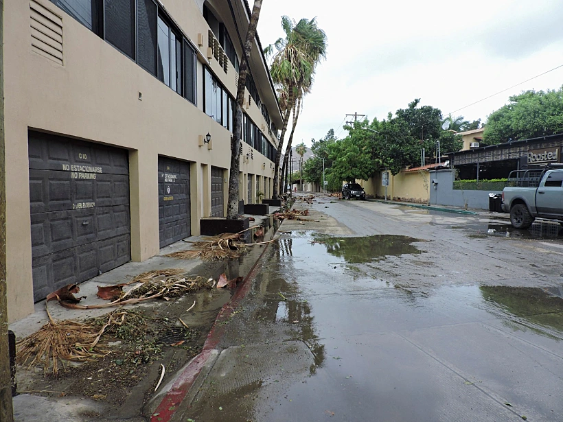 גשמים עזים בחצי האי באחה קליפורניה