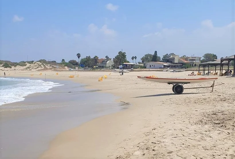 מלון חוף נחשולים