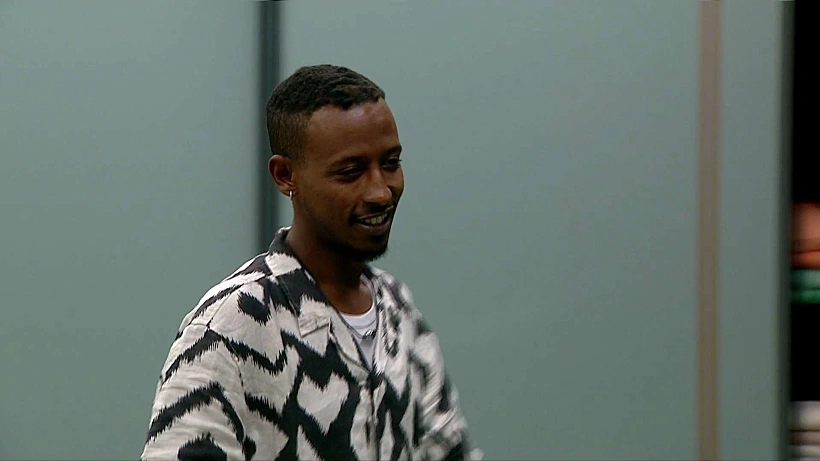 אברהם אקלום | האח הגדול