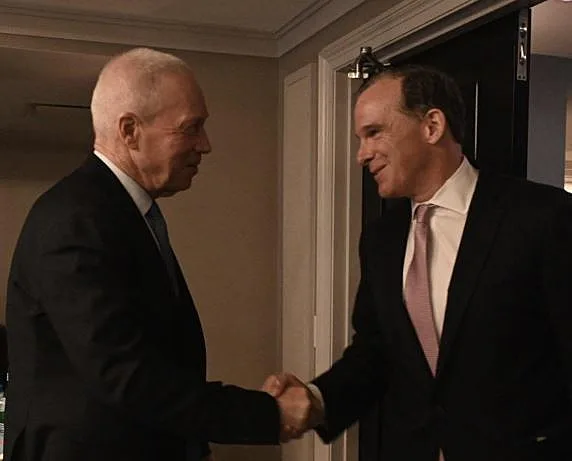 גלנט ומקגרוק