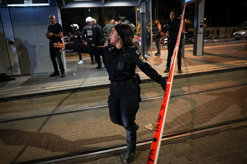 זירת פיגוע הדקירה ברחוב שבטי ישראל בירושלים