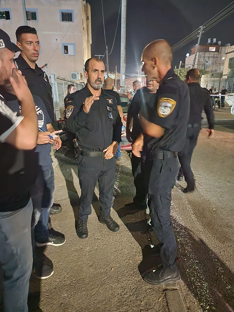 כוחות משטרה בזירת הירי בפוריידיס