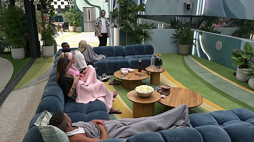 סתיו, יובל, ליאל, יענקי, שניר, האח הגדול