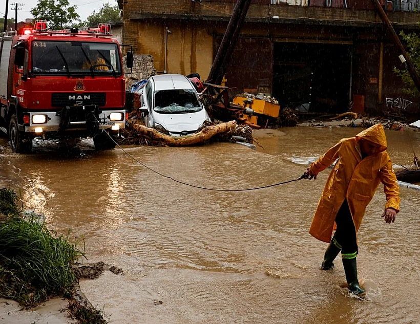 ''דניאל'' מכה ביוון