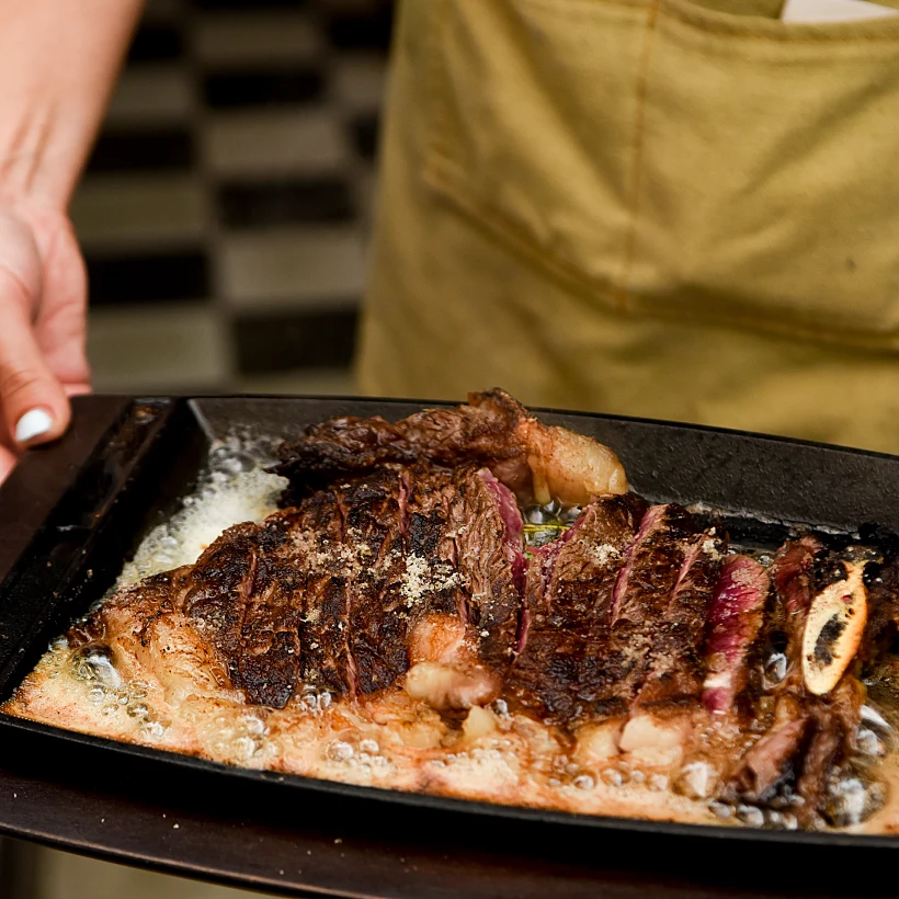 ומו ומו, בשר, נתחים, סטייק