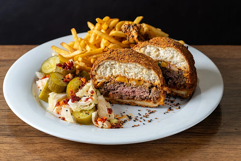 יונתן רושפלד, אגאדיר, המבורגר