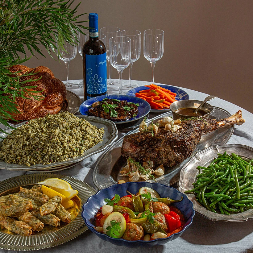 ארוחת ראש השנה ים תיכונית של הדליקטסן