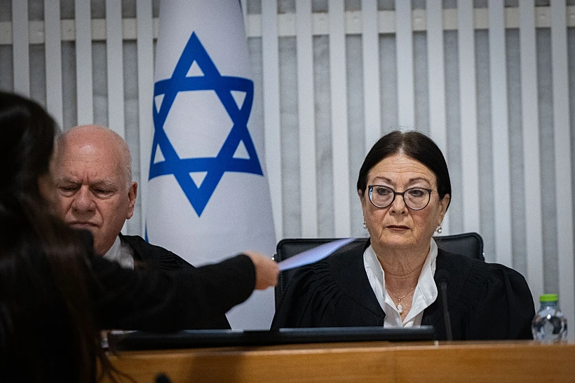 הנשיאה חיות, הבוקר בפתח הדיון, בג''ץ, עילת הסבירות