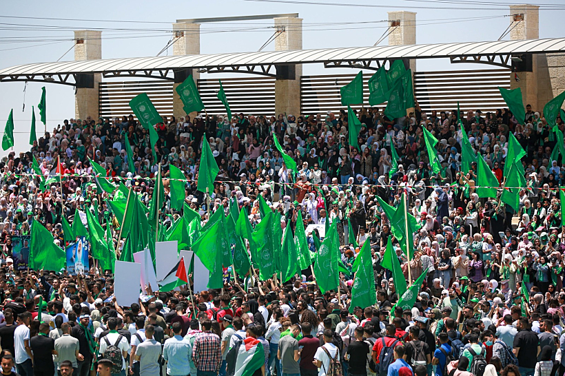 סטודנטים תומכי חמאס באוניברסיטת ביר זית (ארכיון)