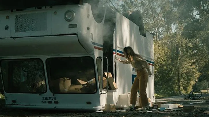 "אף אחד לא יציל אותך"