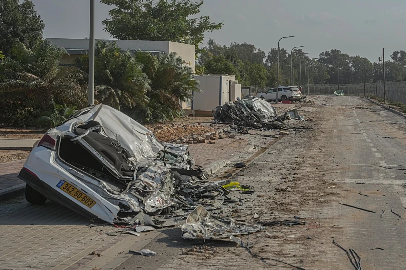 ההרס והחורבן אחרי הטבח בקיבוץ בארי